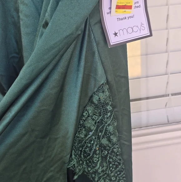 B Darlin Juniors' Corset Formal Lace Satin Gown Sz 13/14 (Women Sz 10) Green - Picture 9 of 15